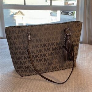Michael Kors Classic Monogram Shoulder Bag